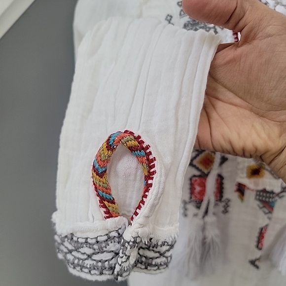 Johnny Was 100% Cotton Embroidered Tunic Tassels Blouse  Gauzy XS Oversized - Picture 4 of 8